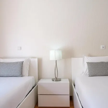 Guestready - Scenic Retreat With Seaview Apartment