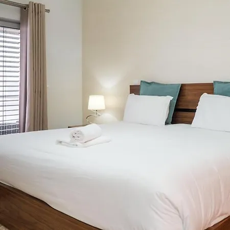 Daire Guestready - Scenic Retreat With Seaview *